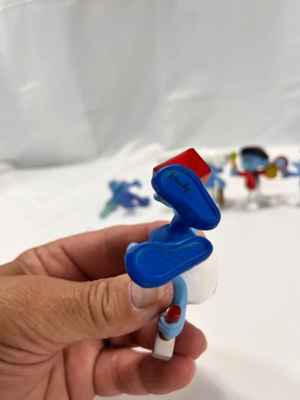 [6] McDonald's 2011 Peyo Smurfs Painter Vanity Chef Baker Handy Saw Hammer Smur